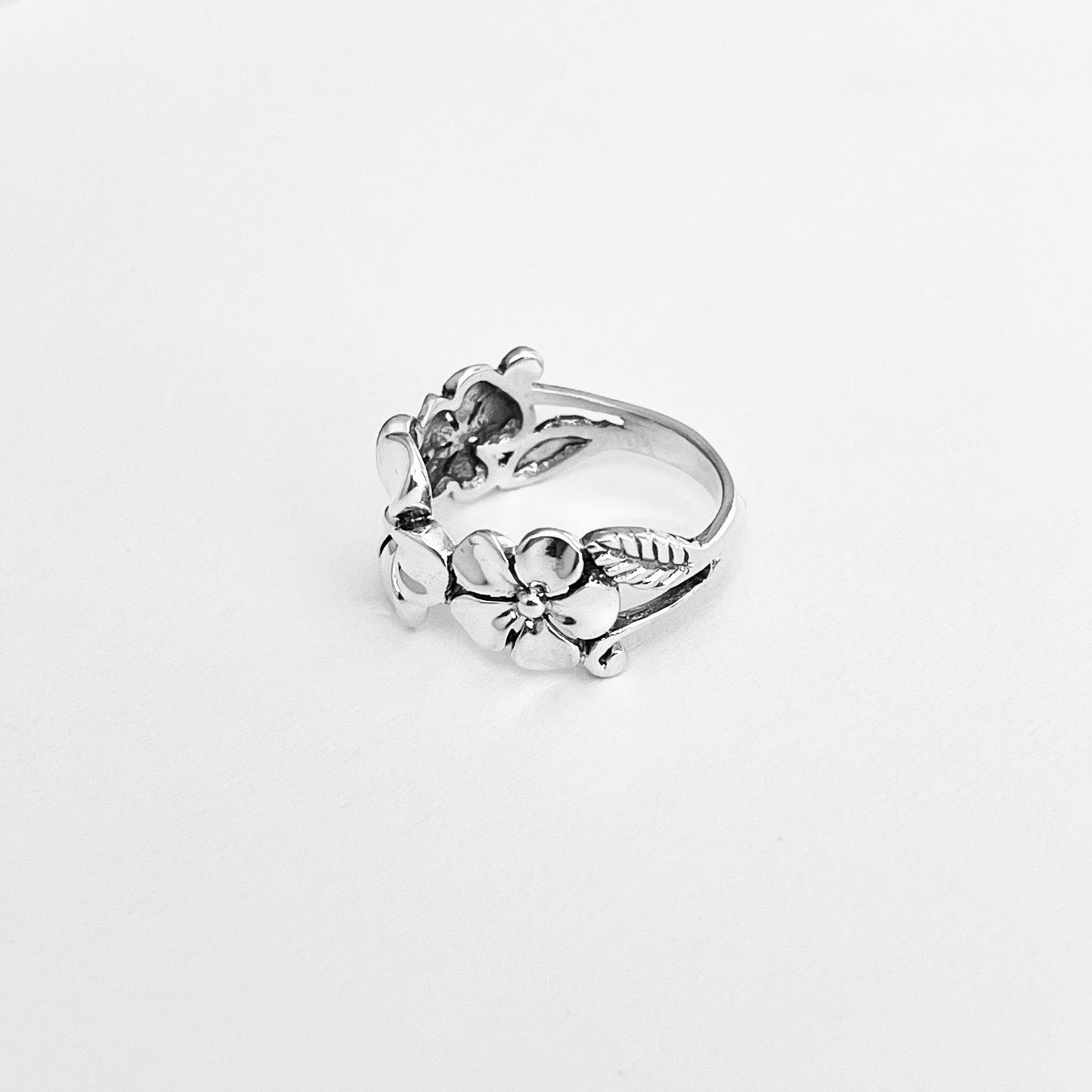 Sterling Silver Triple Plumeria Flower Ring with Leaves – Hawaiian Lei Silver Rings