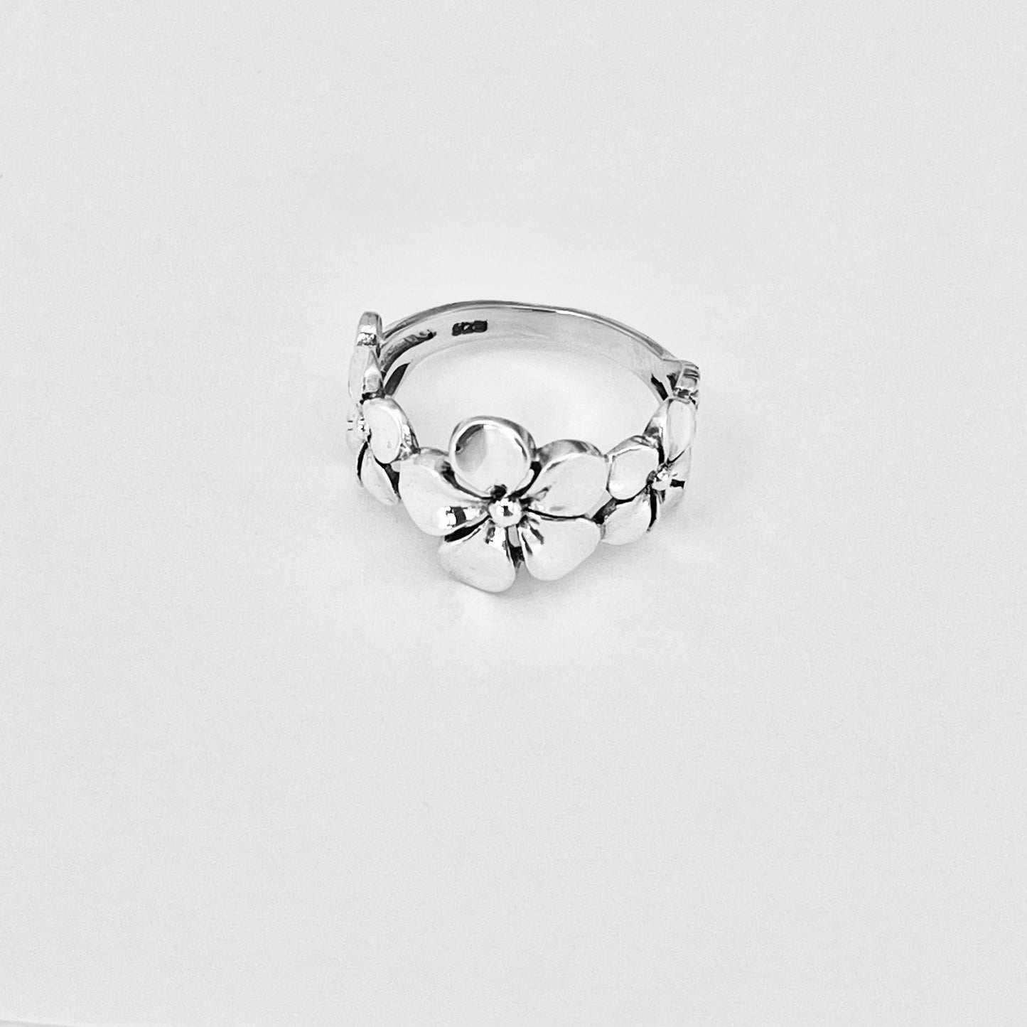Sterling Silver Triple Plumeria Flower Ring with Leaves – Hawaiian Lei Silver Rings