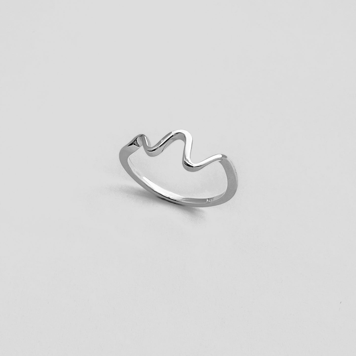 Sterling Silver Minimalist Wave Ring – Zigzag Ocean Stackable Silver Rings