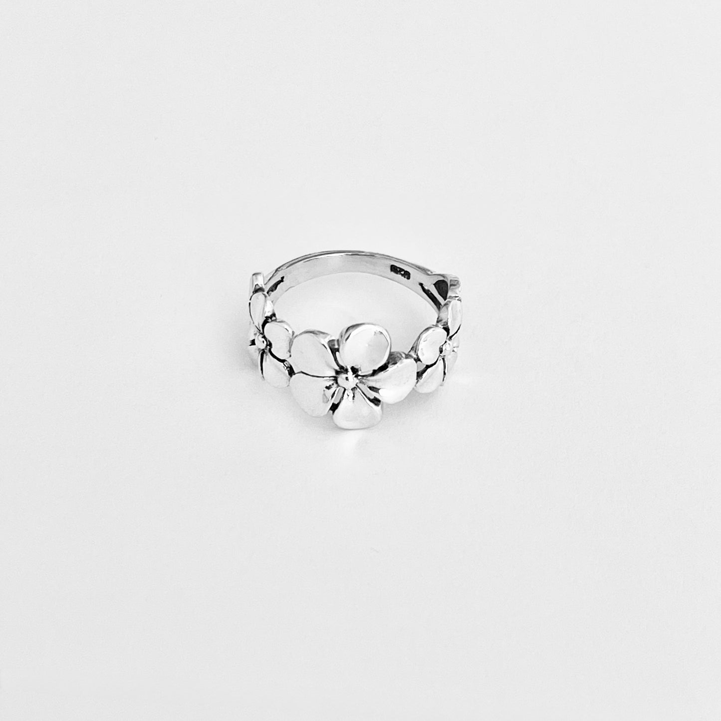 Sterling Silver Triple Plumeria Flower Ring with Leaves – Hawaiian Lei Silver Rings