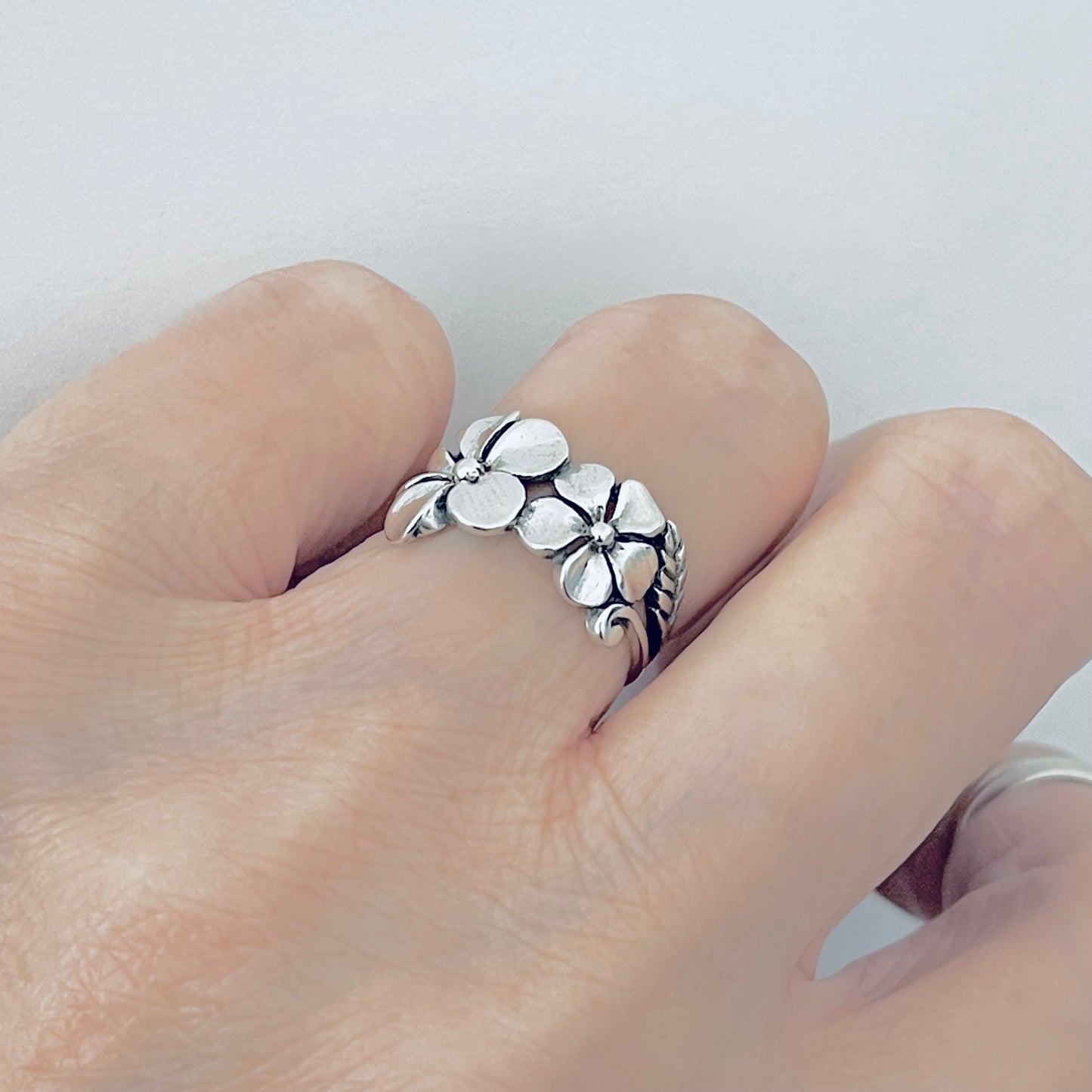 Sterling Silver Triple Plumeria Flower Ring with Leaves – Hawaiian Lei Silver Rings