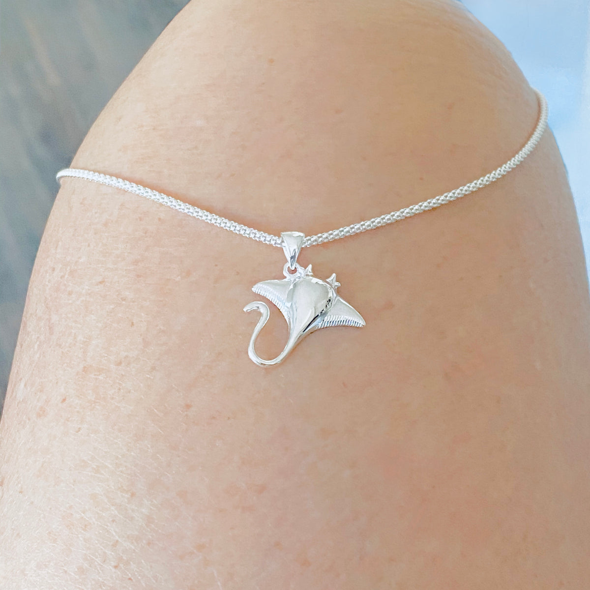 925 Sterling Silver Unisex Stingray Necklace – Tampa Bay Ray Pendant Chain