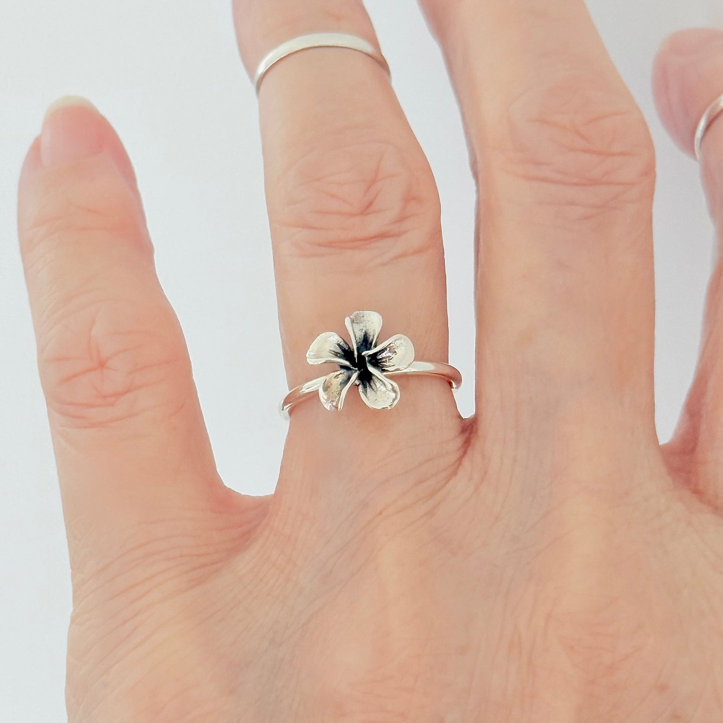 Sterling Silver Lily Flower Ring | Floral Rings, Hawaii Jewelry