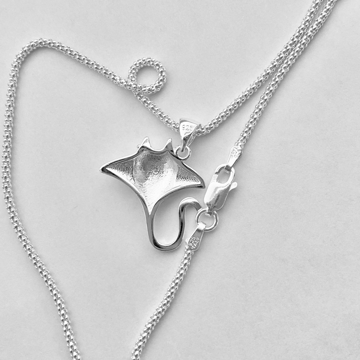 925 Sterling Silver Unisex Stingray Necklace – Tampa Bay Ray Pendant Chain