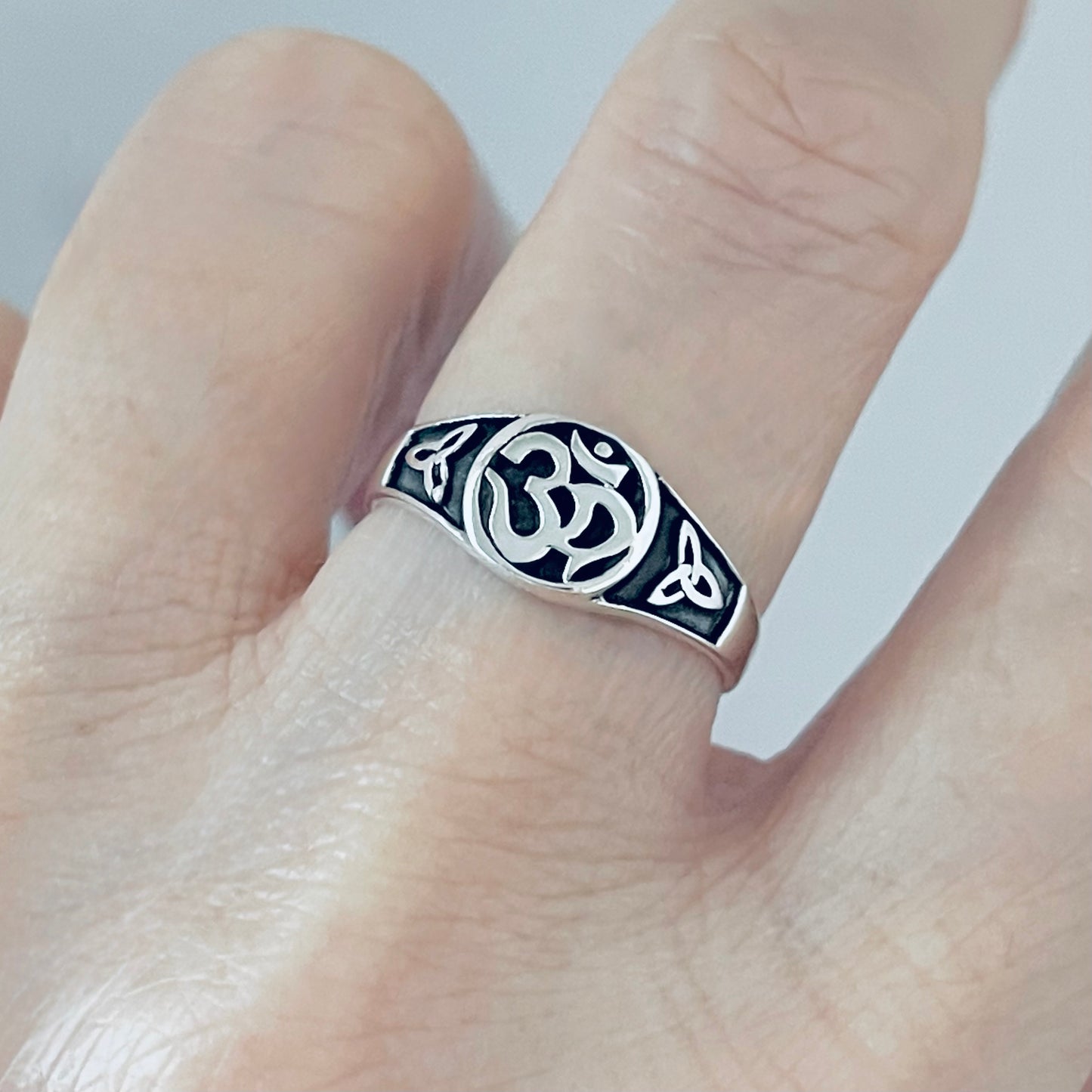 925 Sterling Silver OM Ring with Triquetras | Yoga & Celtic Knot Jewelry