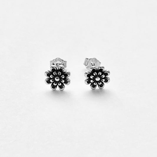 925 Sterling Silver Small Zinnia Flower Stud Earrings | Dainty Floral Flower Earring