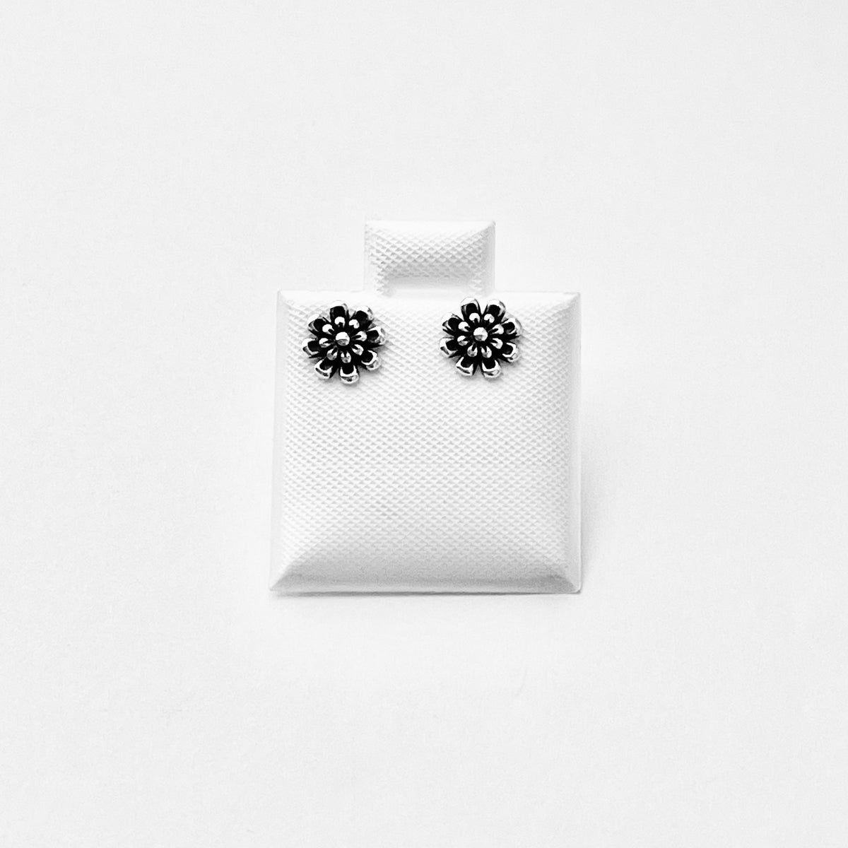 925 Sterling Silver Small Zinnia Flower Stud Earrings | Dainty Floral Flower Earring