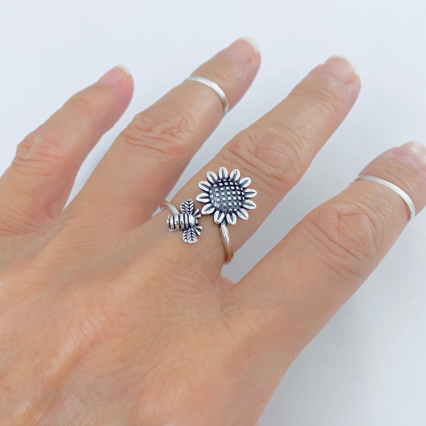 Sterling Silver Wraparound Bee and Sunflower Ring, Flower Bug Jewelry, Bumblebee Rings