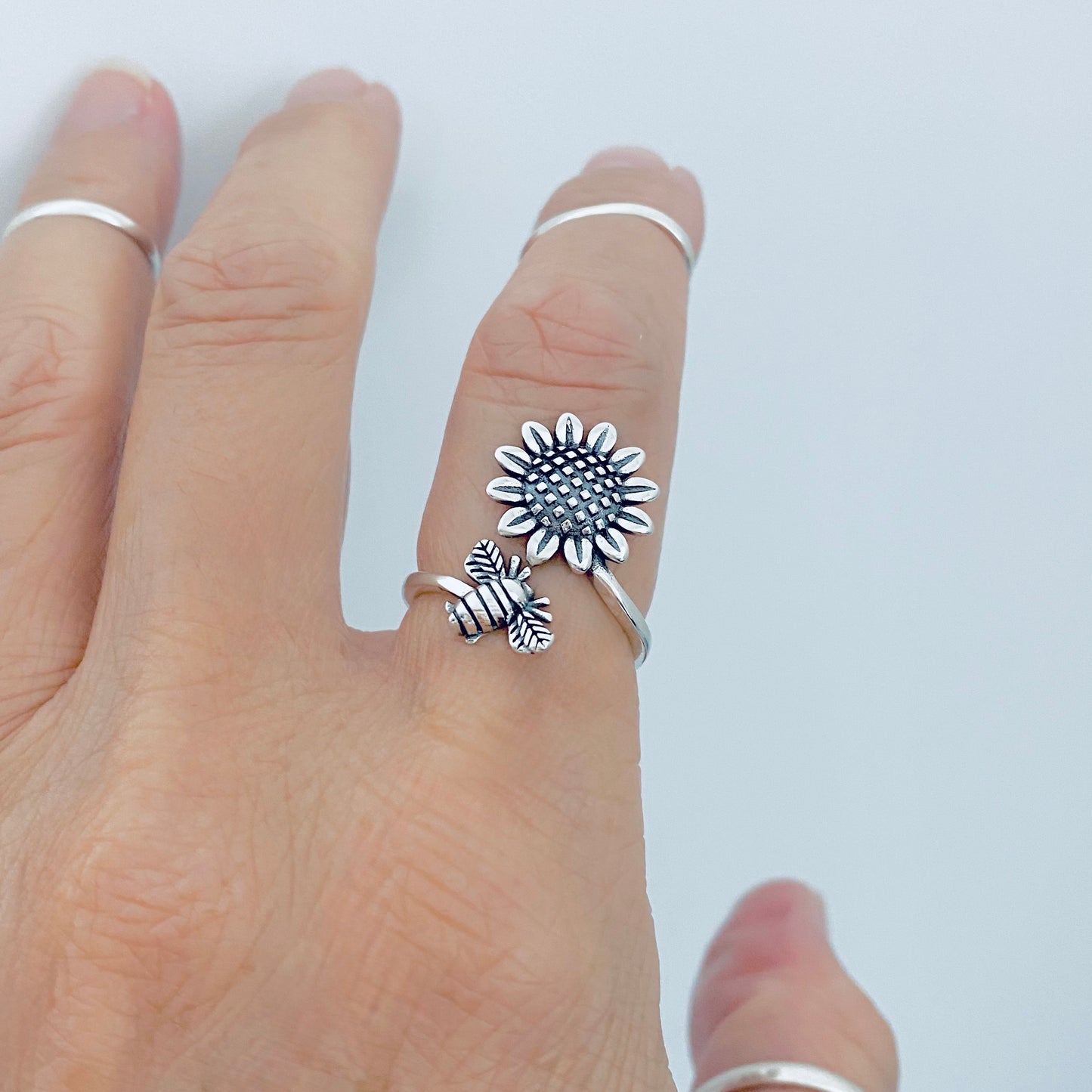 Sterling Silver Wraparound Bee and Sunflower Ring, Flower Bug Jewelry, Bumblebee Rings