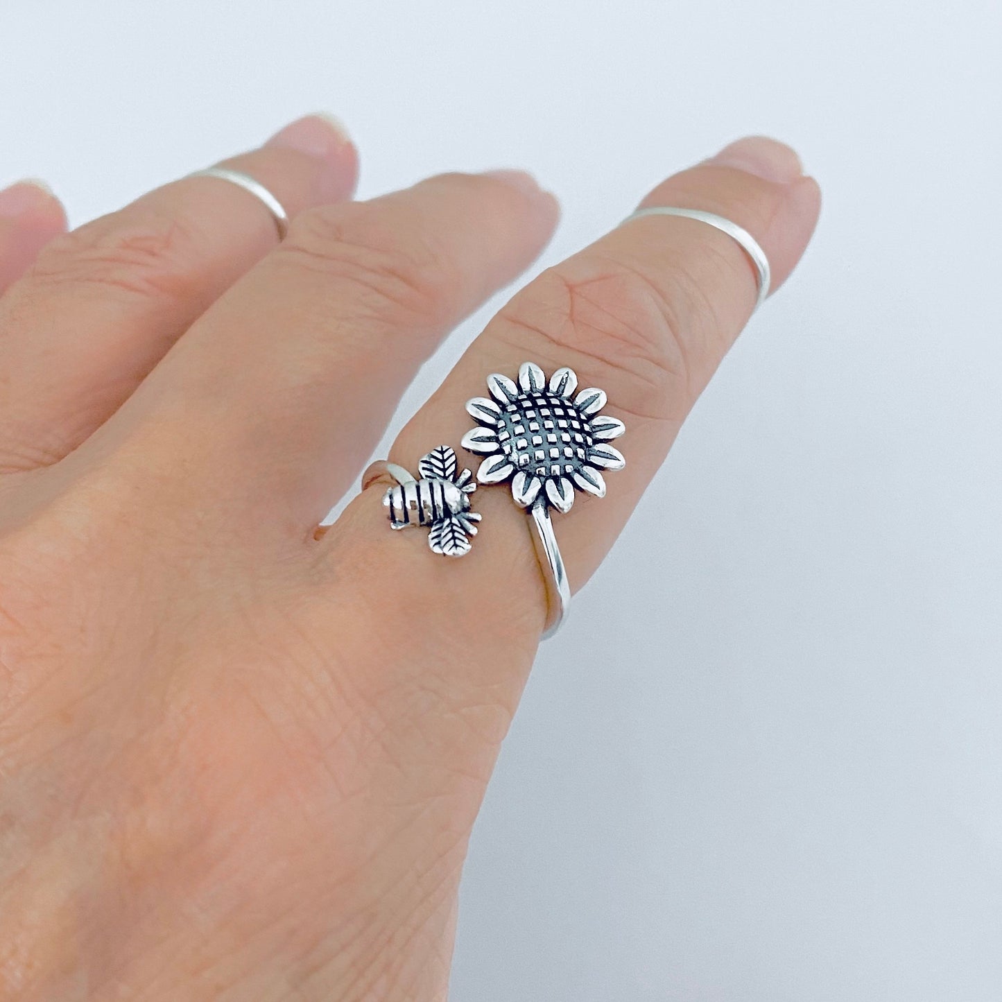 Sterling Silver Wraparound Bee and Sunflower Ring, Flower Bug Jewelry, Bumblebee Rings