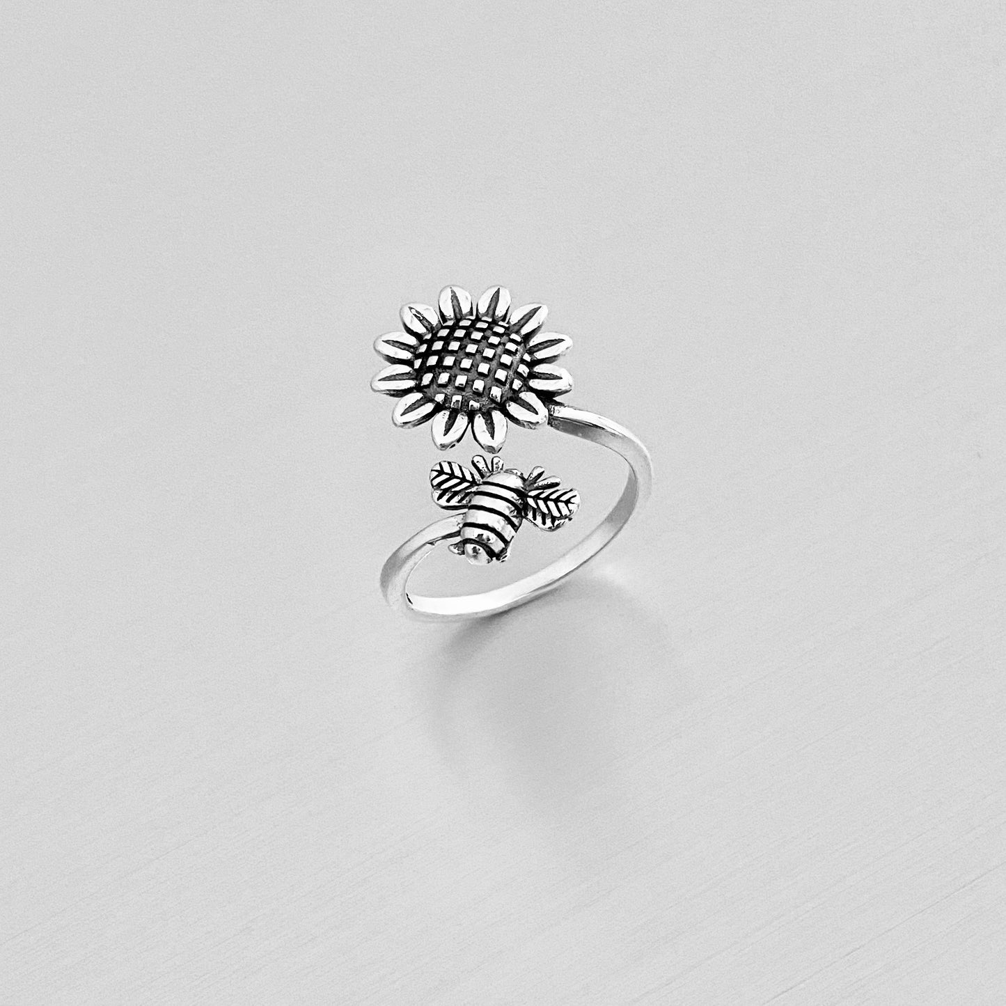 Sterling Silver Wraparound Bee and Sunflower Ring, Flower Bug Jewelry, Bumblebee Rings