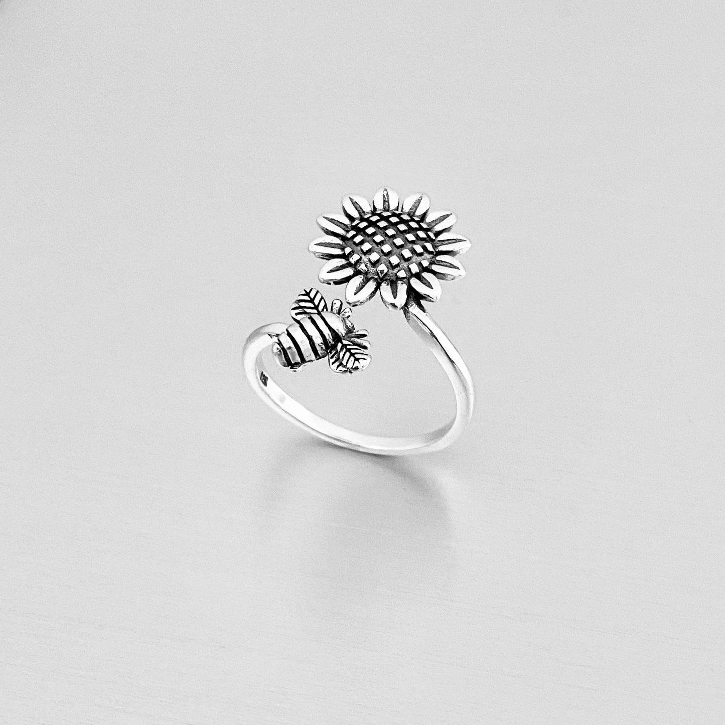 Sterling Silver Wraparound Bee and Sunflower Ring, Flower Bug Jewelry, Bumblebee Rings