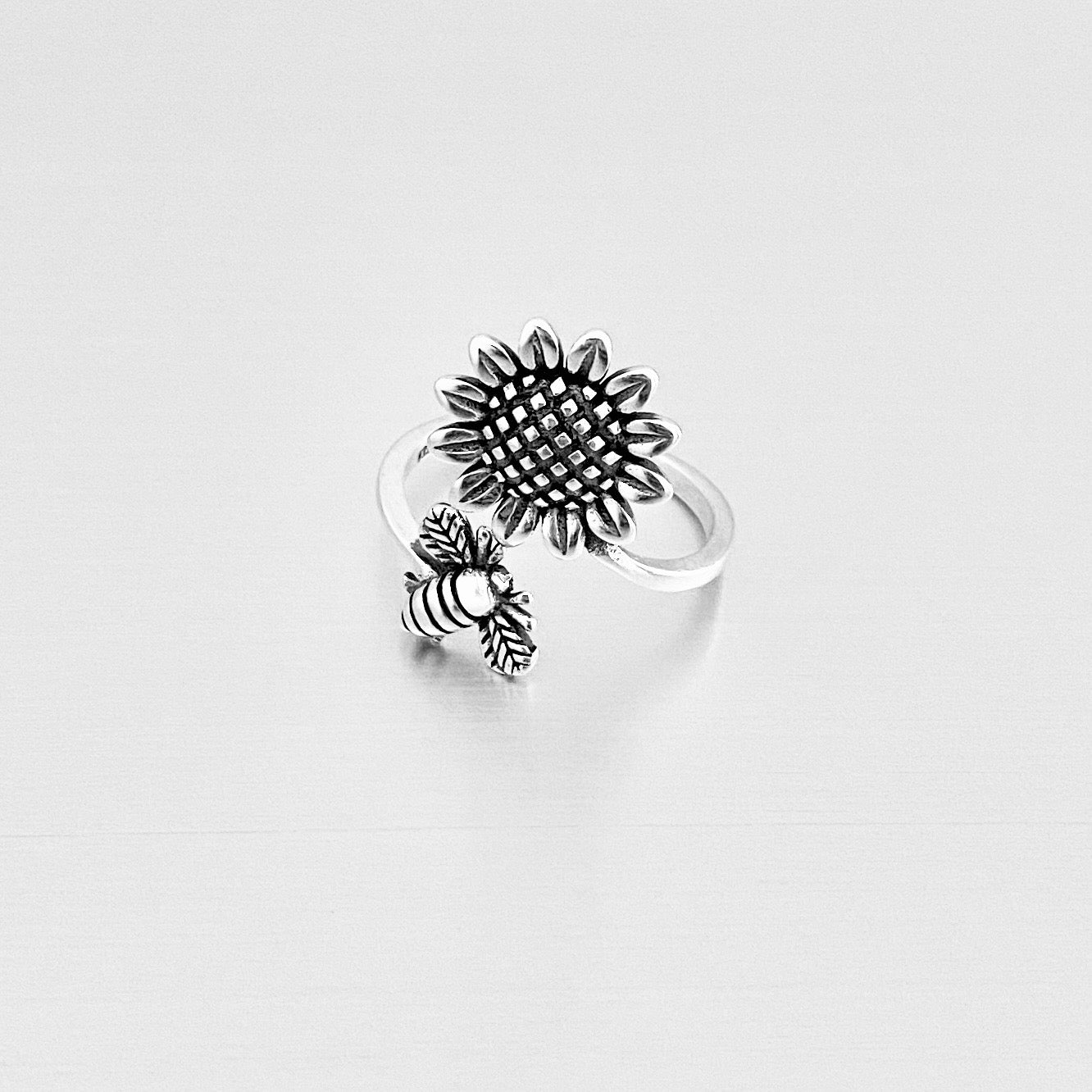 Sterling Silver Wraparound Bee and Sunflower Ring, Flower Bug Jewelry, Bumblebee Rings
