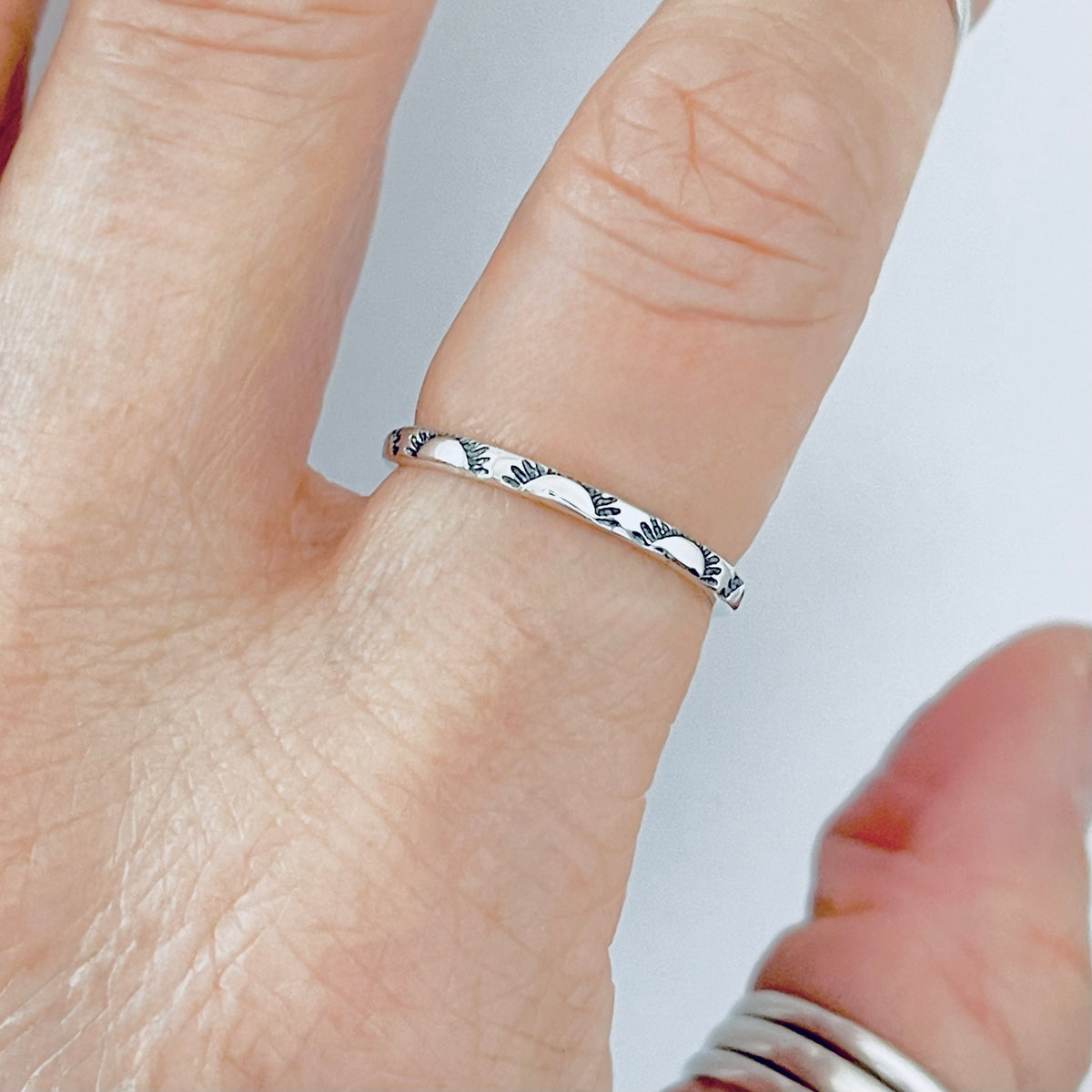925 Sterling Silver Dainty Eternity Sun Band Ring | Unisex Stackable Celestial Wedding Bands