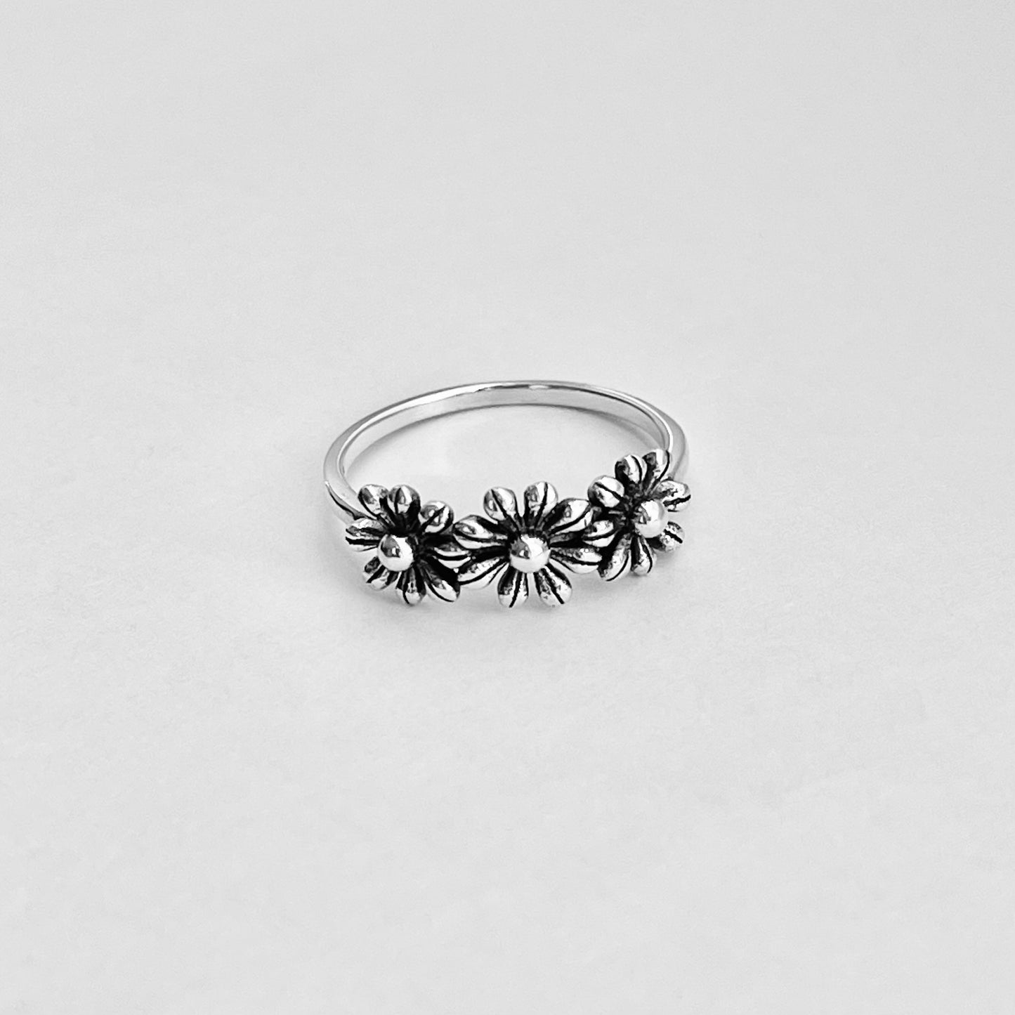 Sterling Silver Three Flower Ring, Daisy Silver Rings, Daisies