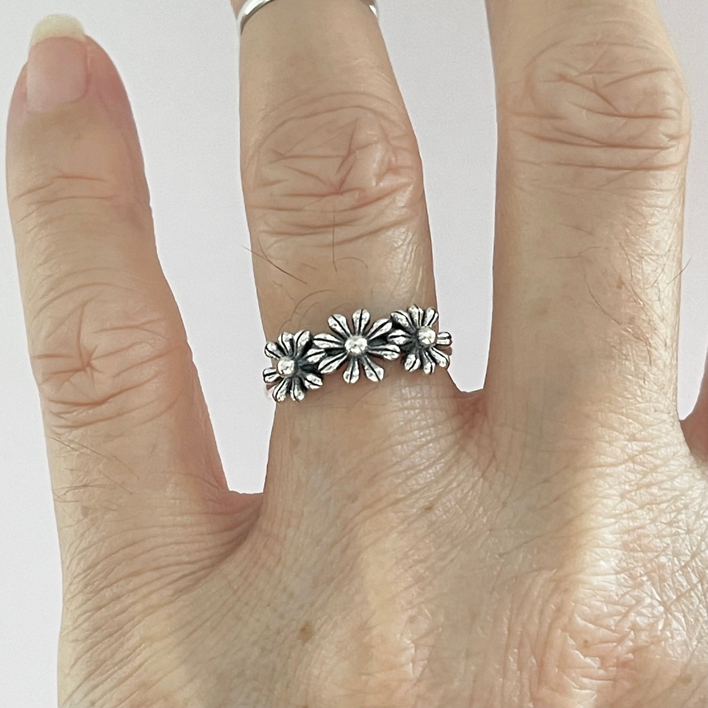 Sterling Silver Three Flower Ring, Daisy Silver Rings, Daisies