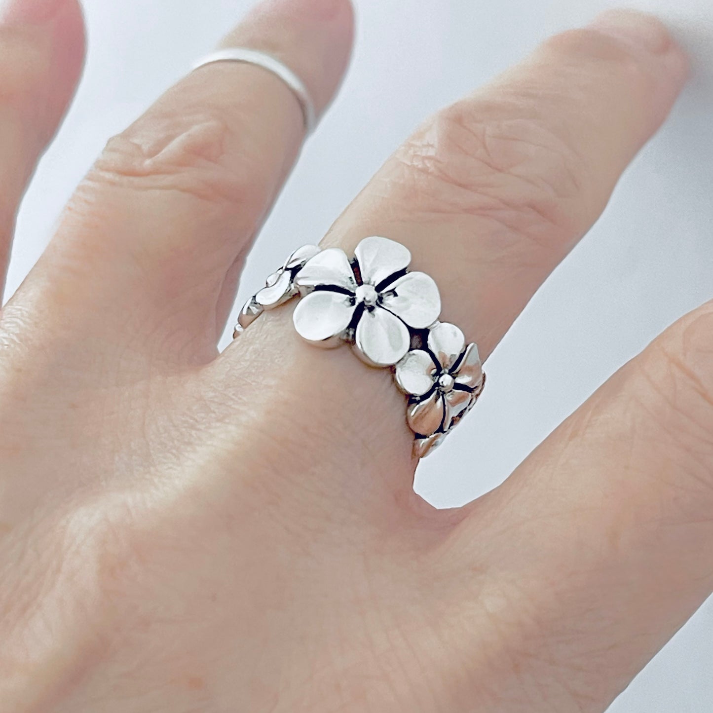 Sterling Silver Triple Plumeria Flower Ring with Leaves – Hawaiian Lei Silver Rings