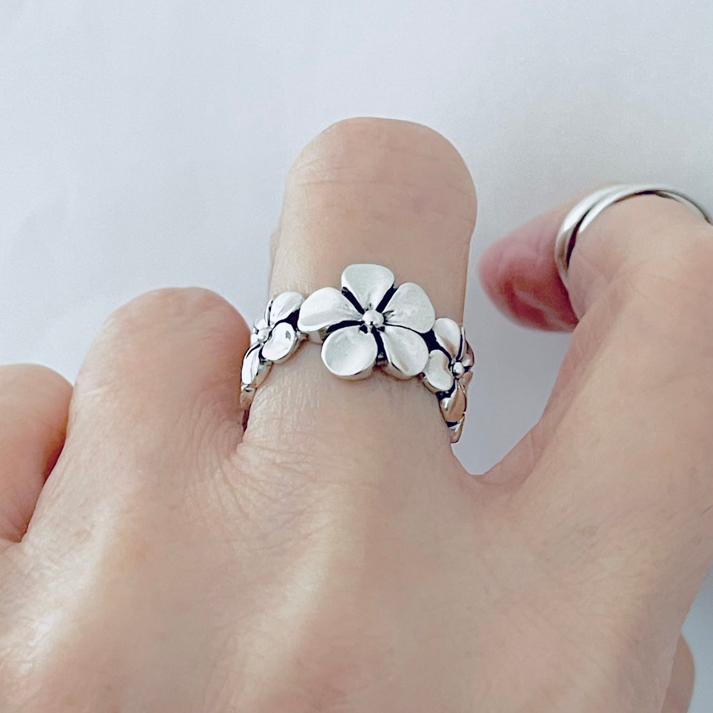 Sterling Silver Triple Plumeria Flower Ring with Leaves – Hawaiian Lei Silver Rings