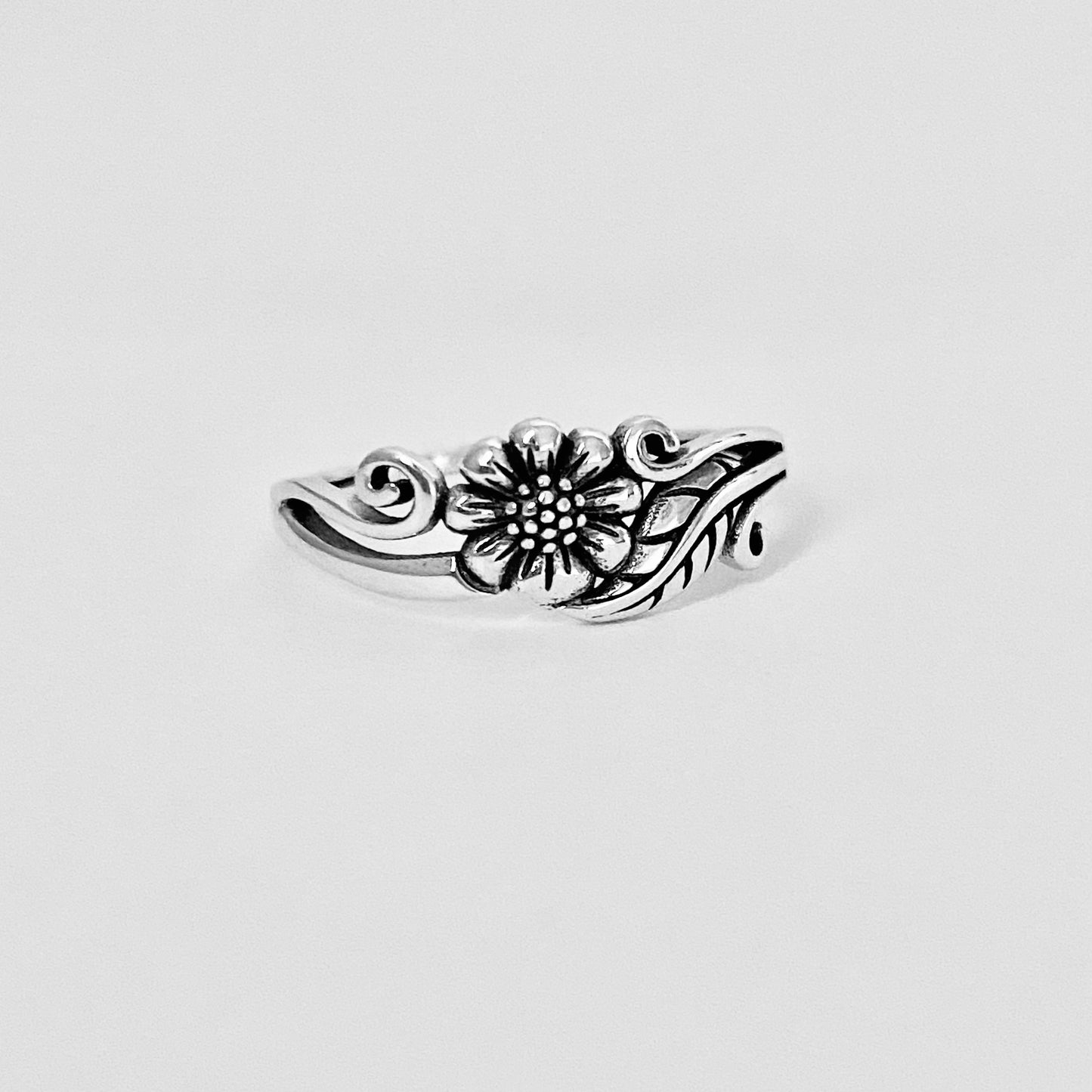 Sterling Silver Small Dainty Sunflower Ring with Leaf, Flower Jewelry