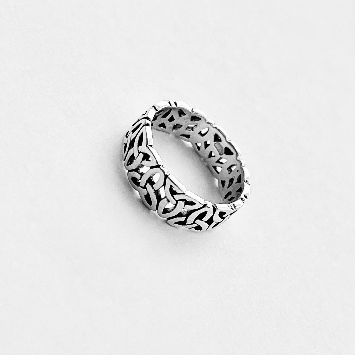 Sterling Silver Unisex Eternity Triquetra Band Ring, Celtic Wedding Bands
