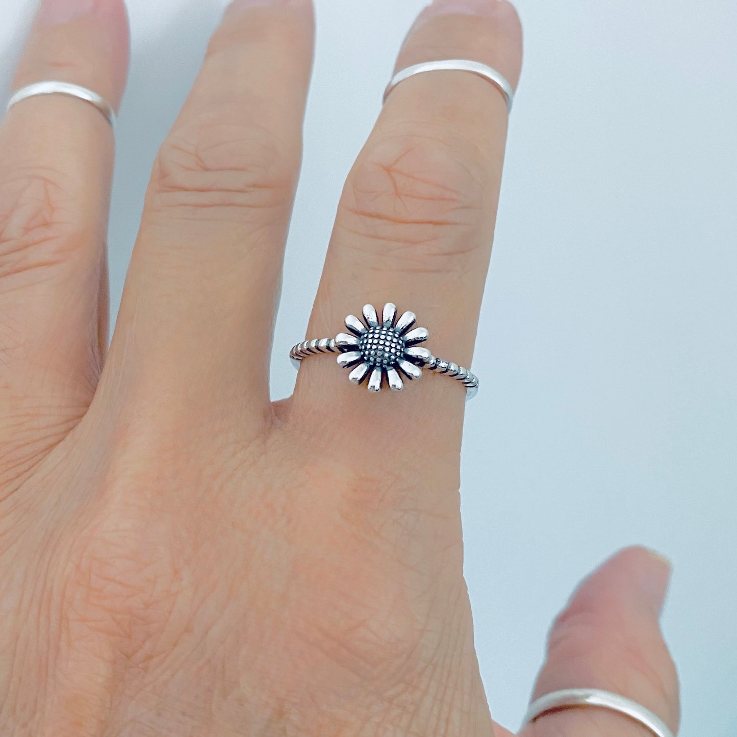 Sterling Silver Small Gerbera Daisy Ring – Dainty Sunflower Floral Silver Rings