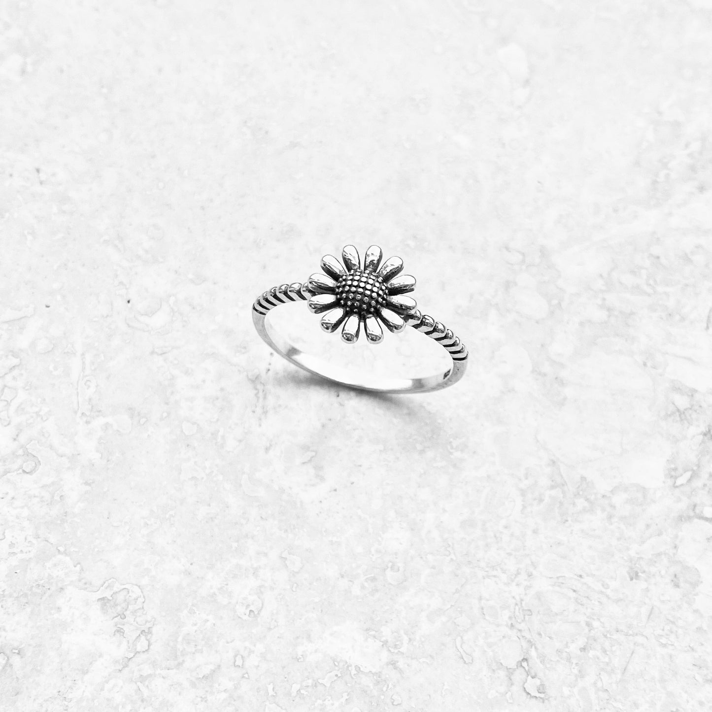 Sterling Silver Small Gerbera Daisy Ring – Dainty Sunflower Floral Silver Rings