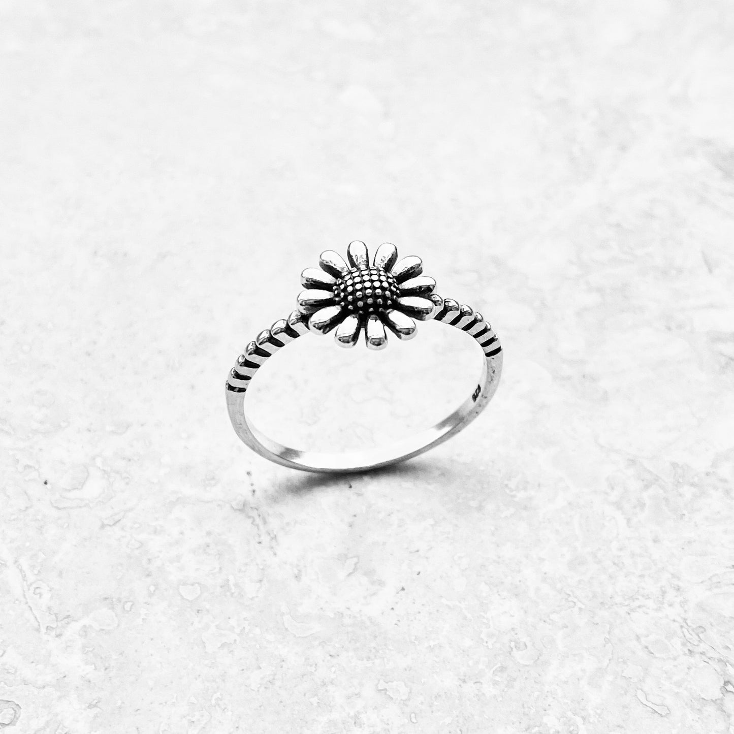 Sterling Silver Small Gerbera Daisy Ring – Dainty Sunflower Floral Silver Rings