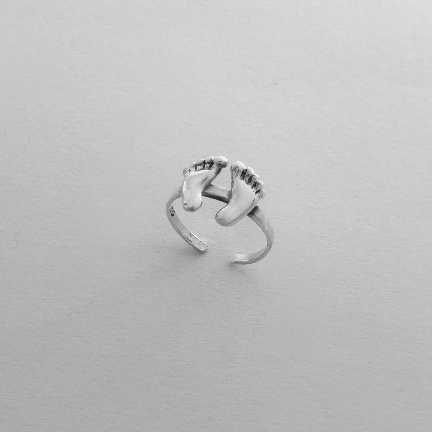 Sterling Silver Barefoot Baby Feet Toe Ring | Footprint Beach Silver Rings