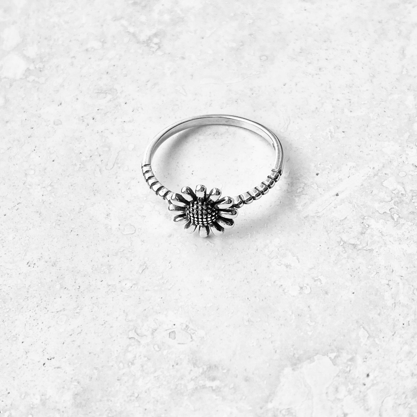 Sterling Silver Small Gerbera Daisy Ring – Dainty Sunflower Floral Silver Rings