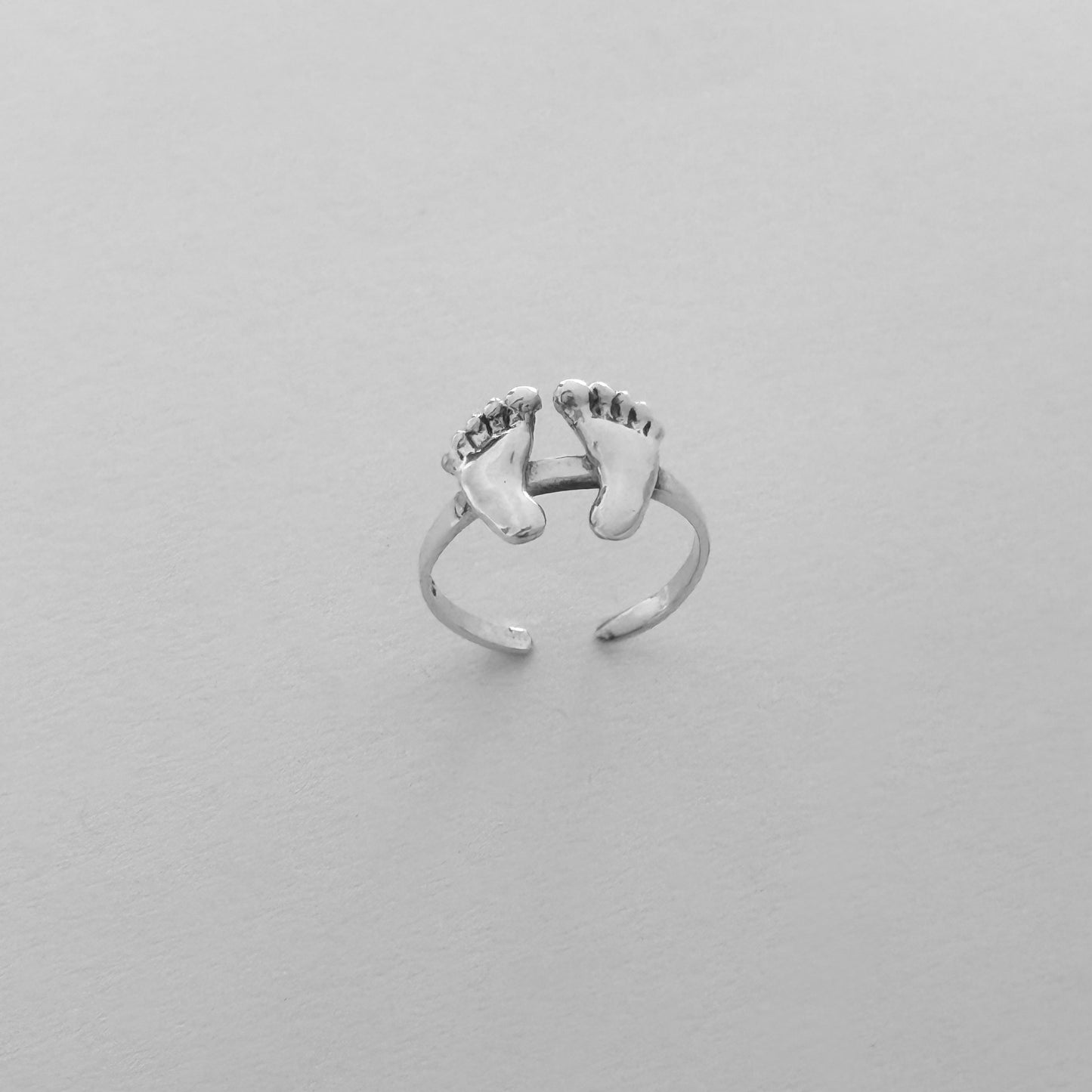 Sterling Silver Barefoot Baby Feet Toe Ring | Footprint Beach Silver Rings
