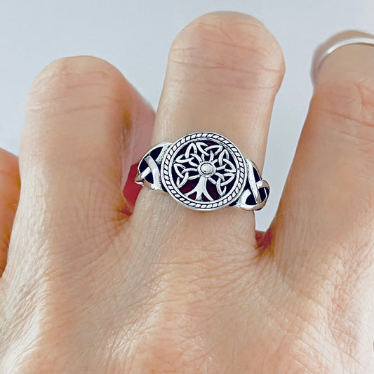 Sterling Silver Little Triquetras Tree of Life Ring with Side Celtic, Fortune Jewelry, Trinity Knots