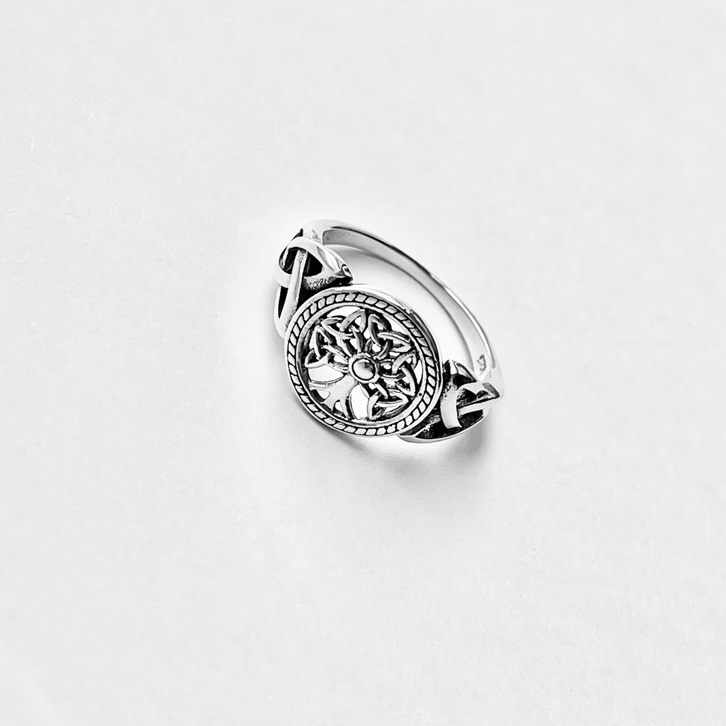 Sterling Silver Little Triquetras Tree of Life Ring with Side Celtic, Fortune Jewelry, Trinity Knots