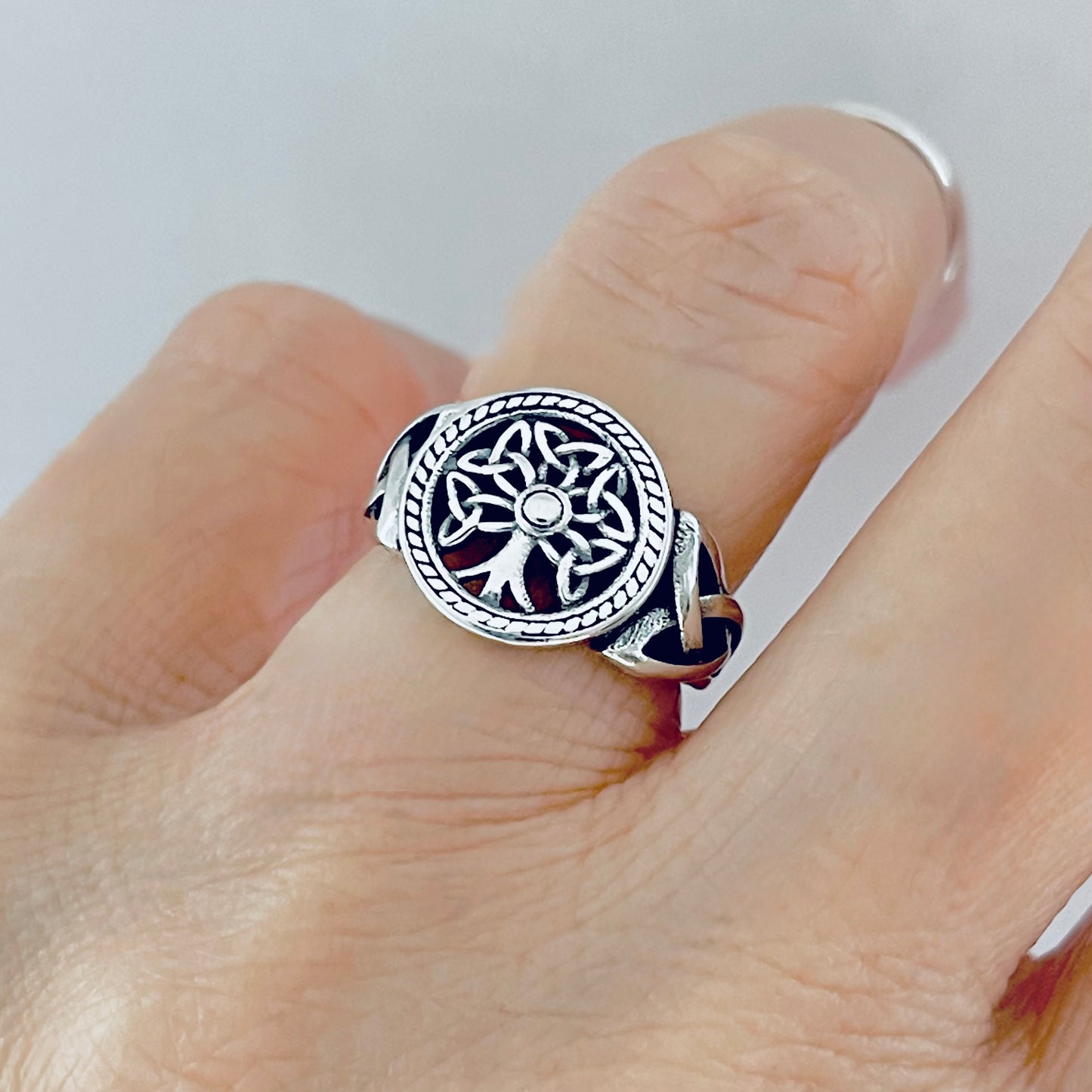 Sterling Silver Little Triquetras Tree of Life Ring with Side Celtic, Fortune Jewelry, Trinity Knots