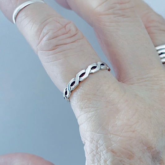 Sterling Silver Square Eternity Infinity Ring, Love Bands, Link Chain Jewelry