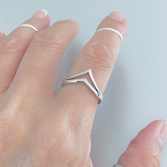 Sterling Silver V Shape and Chevron Ring | Double Pointy Arrow Silver Rings