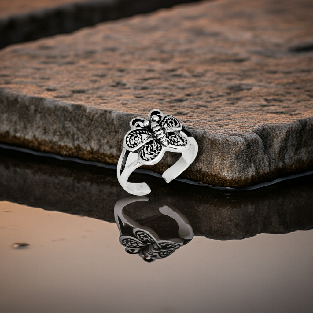 925 Sterling Silver Butterfly Toe Ring | Dainty Bug & Insect Jewelry